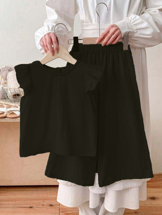 Black Ruffle Set